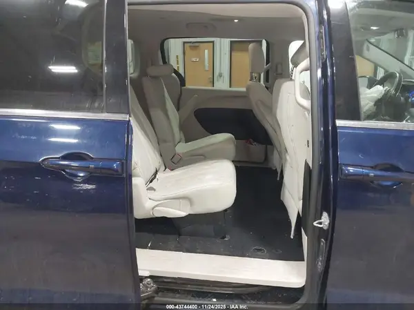 2C4RC1DG0HR610025 2017 CHRYSLER PACIFICA - Image 8