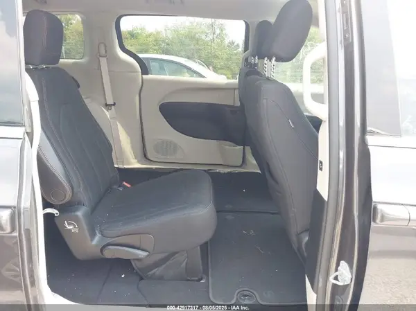 2C4RC1DG0HR611336 2017 CHRYSLER PACIFICA - Image 8