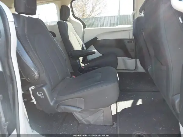 2C4RC1DG0HR663808 2017 CHRYSLER PACIFICA - Image 8