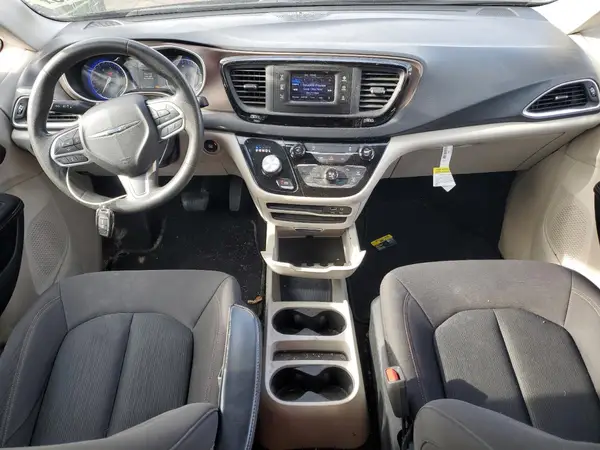 2C4RC1DG0HR684125 2017 CHRYSLER PACIFICA - Image 8