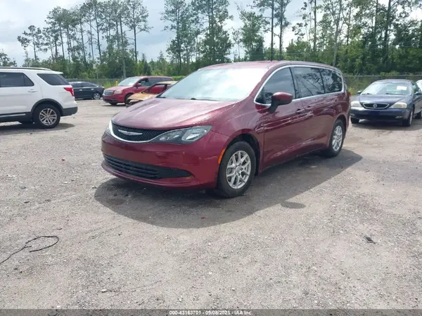 2C4RC1DG0HR684450 2017 CHRYSLER PACIFICA - Image 2