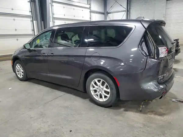 2C4RC1DG0HR723537 2017 CHRYSLER PACIFICA - Image 2