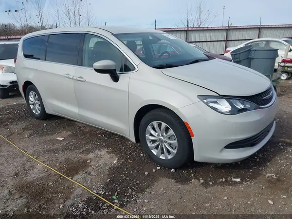 2C4RC1DG0HR771006 2017 CHRYSLER PACIFICA - Image 1