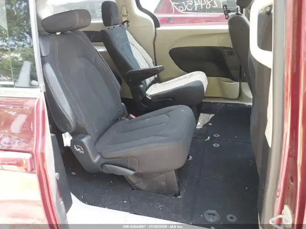 2C4RC1DG0JR163363 2018 CHRYSLER PACIFICA - Image 8