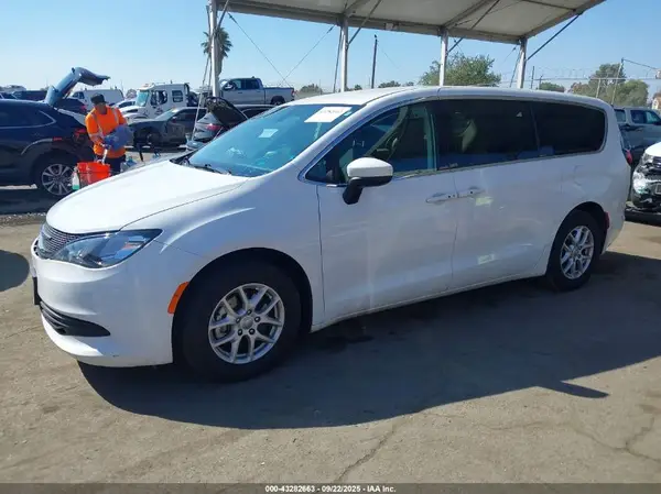 2C4RC1DG0KR561190 2019 CHRYSLER PACIFICA - Image 2