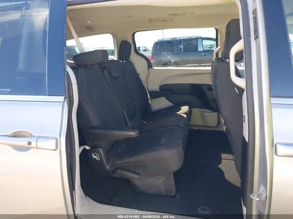 2C4RC1DG1HR505722 2017 CHRYSLER PACIFICA - Image 8