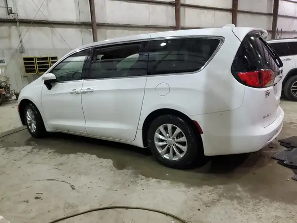 2C4RC1DG1HR517854 2017 CHRYSLER PACIFICA - Image 2