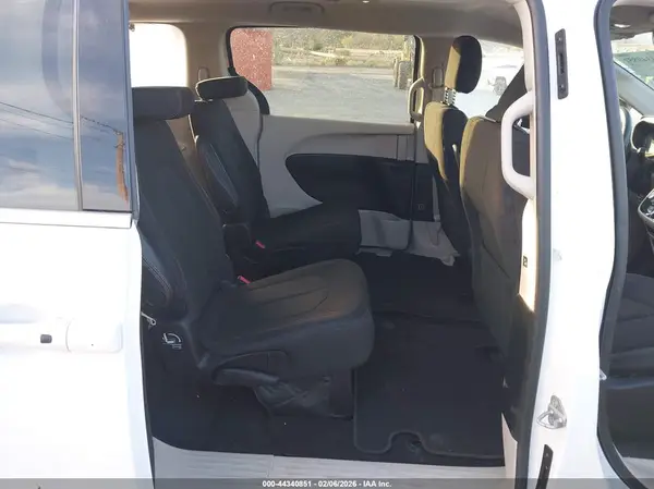 2C4RC1DG1HR522147 2017 CHRYSLER PACIFICA - Image 8