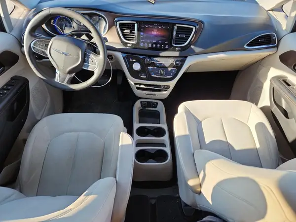 2C4RC1DG1HR565547 2017 CHRYSLER PACIFICA - Image 8
