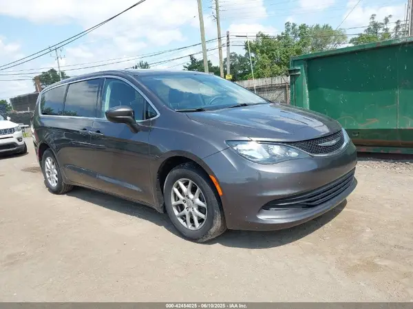 2C4RC1DG1HR571607 2017 CHRYSLER PACIFICA - Image 1