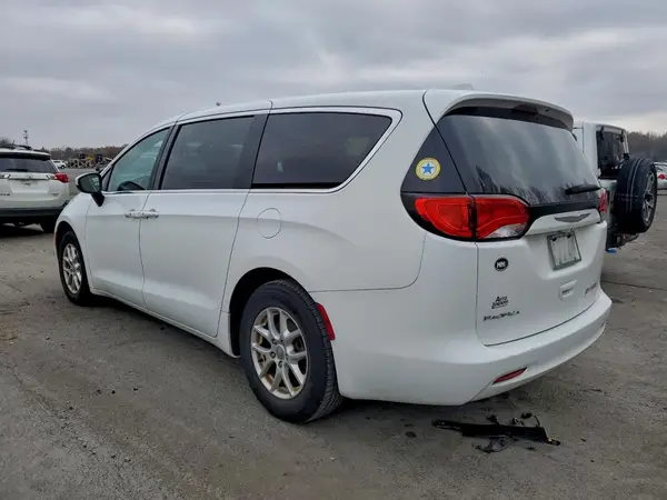 2C4RC1DG1HR588973 2017 CHRYSLER PACIFICA - Image 2