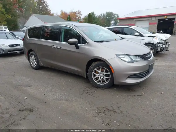 2C4RC1DG1HR592618 2017 CHRYSLER PACIFICA - Image 1