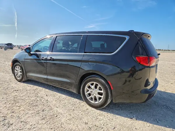 2C4RC1DG1HR608770 2017 CHRYSLER PACIFICA - Image 2