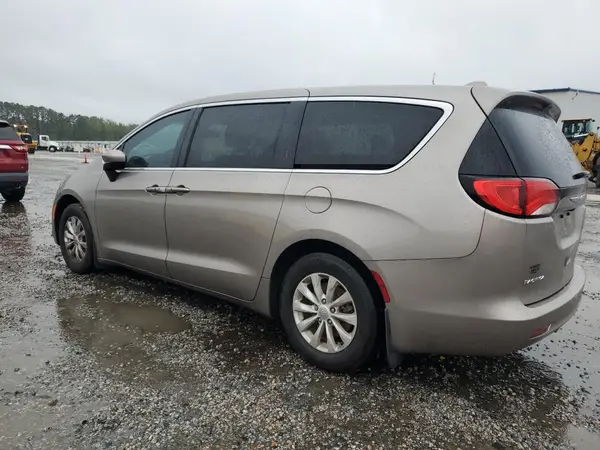 2C4RC1DG1HR608977 2017 CHRYSLER PACIFICA - Image 2
