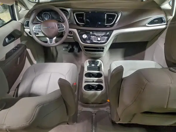 2C4RC1DG1HR634852 2017 CHRYSLER PACIFICA - Image 8