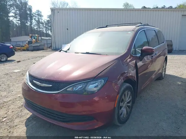 2C4RC1DG1HR635998 2017 CHRYSLER PACIFICA - Image 2