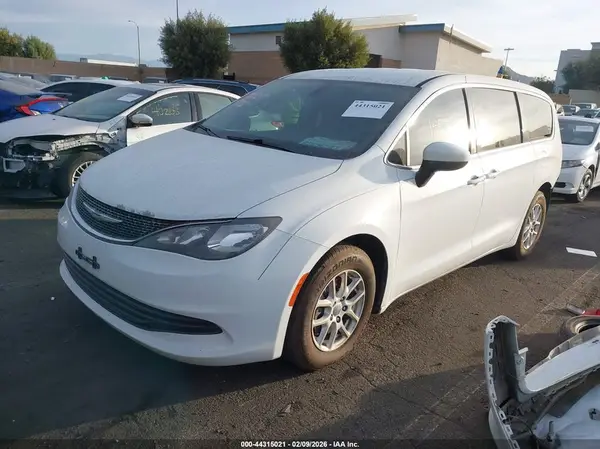 2C4RC1DG1HR642921 2017 CHRYSLER PACIFICA - Image 2