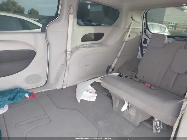 2C4RC1DG1HR642921 2017 CHRYSLER PACIFICA - Image 8