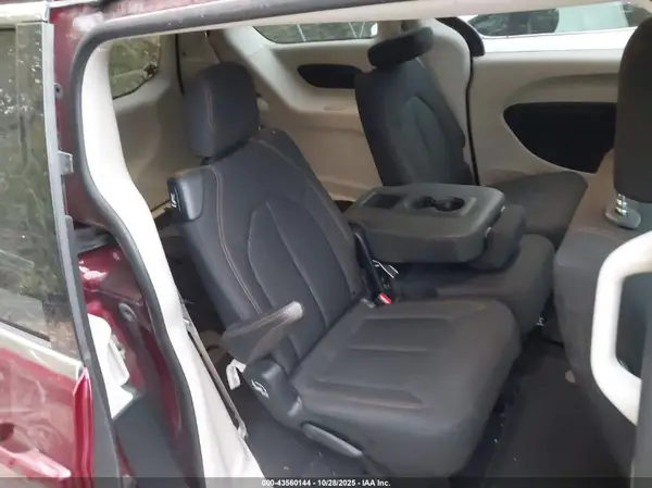 2C4RC1DG1HR695523 2017 CHRYSLER PACIFICA - Image 8