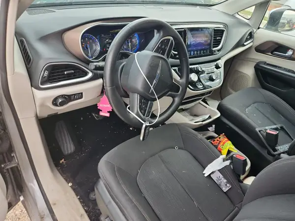 2C4RC1DG1HR722963 2017 CHRYSLER PACIFICA - Image 8