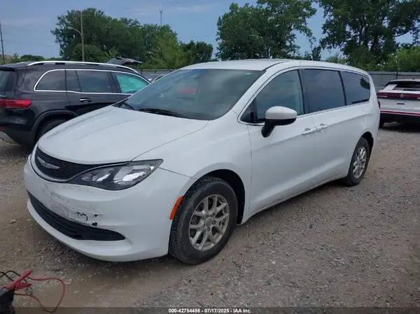 2C4RC1DG1HR804935 2017 CHRYSLER PACIFICA - Image 2