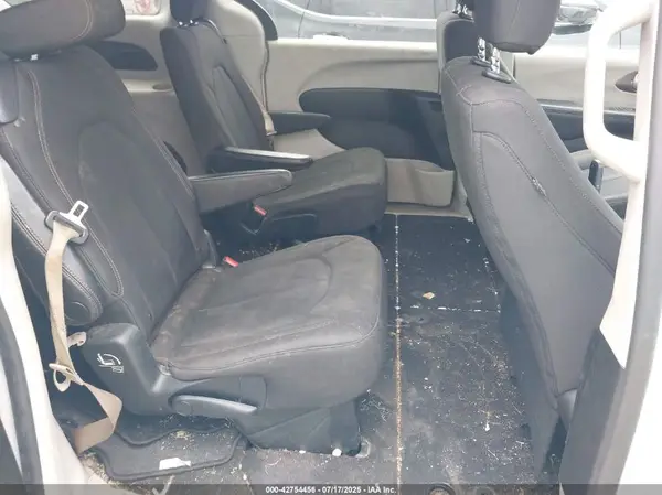 2C4RC1DG1HR804935 2017 CHRYSLER PACIFICA - Image 8