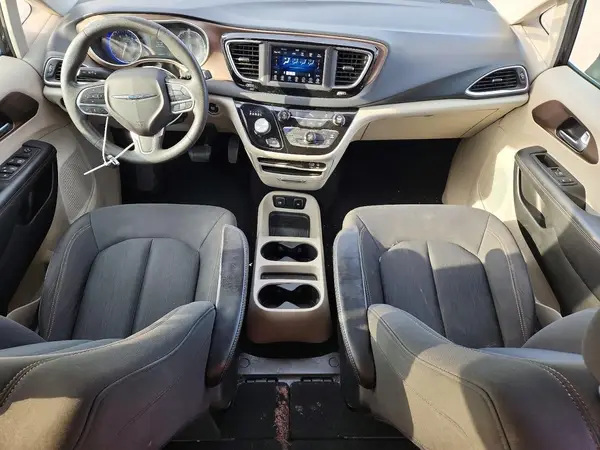 2C4RC1DG1JR186246 2018 CHRYSLER PACIFICA - Image 8