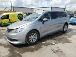 2C4RC1DG2HR502098 2017 CHRYSLER PACIFICA