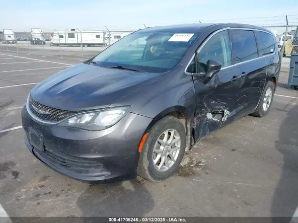 2C4RC1DG2HR502392 2017 CHRYSLER PACIFICA - Image 2