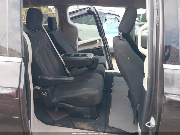 2C4RC1DG2HR502490 2017 CHRYSLER PACIFICA - Image 8