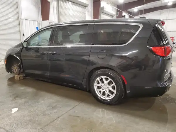 2C4RC1DG2HR516504 2017 CHRYSLER PACIFICA - Image 2