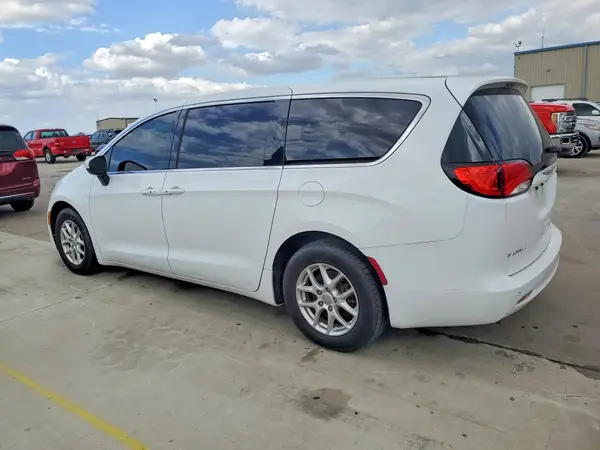 2C4RC1DG2HR518947 2017 CHRYSLER PACIFICA - Image 2