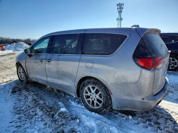 2C4RC1DG2HR522819 2017 CHRYSLER PACIFICA - Image 2