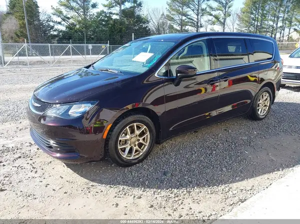 2C4RC1DG2HR525557 2017 CHRYSLER PACIFICA - Image 2