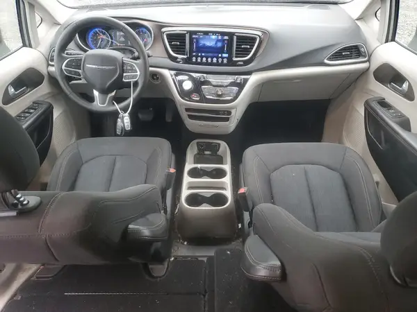 2C4RC1DG2HR531746 2017 CHRYSLER PACIFICA - Image 8