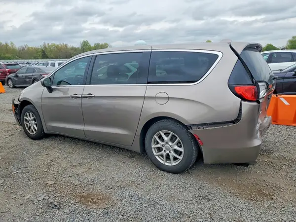 2C4RC1DG2HR577772 2017 CHRYSLER PACIFICA - Image 2