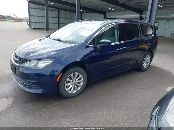 2C4RC1DG2HR578470 2017 CHRYSLER PACIFICA - Image 2