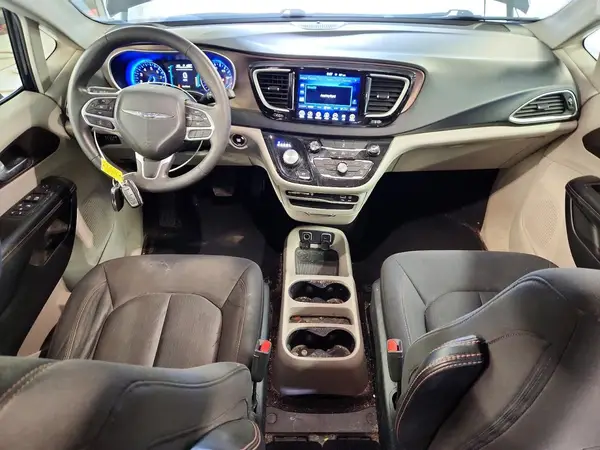 2C4RC1DG2HR587492 2017 CHRYSLER PACIFICA - Image 8