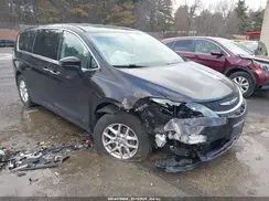 2C4RC1DG2HR609295 2017 CHRYSLER PACIFICA