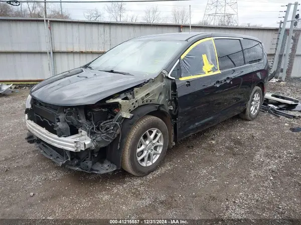 2C4RC1DG2HR642829 2017 CHRYSLER PACIFICA - Image 2
