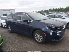 2C4RC1DG2HR654284 2017 CHRYSLER PACIFICA