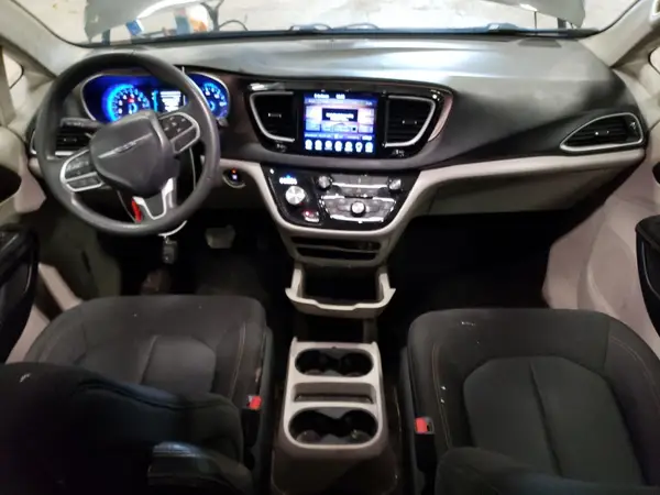 2C4RC1DG2HR667696 2017 CHRYSLER PACIFICA - Image 8