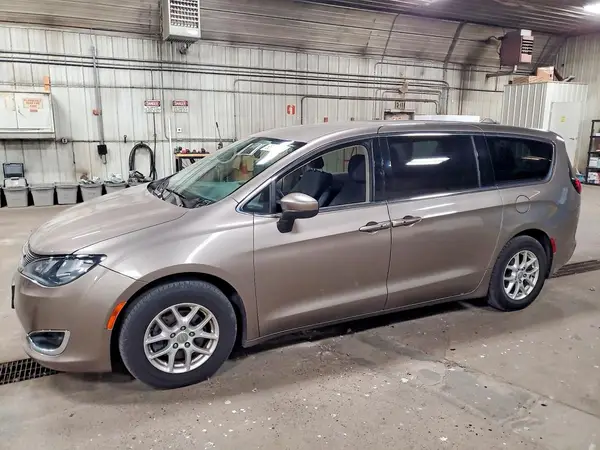 2C4RC1DG2HR689021 2017 CHRYSLER PACIFICA - Image 1