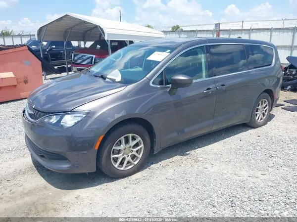 2C4RC1DG2HR704441 2017 CHRYSLER PACIFICA - Image 2