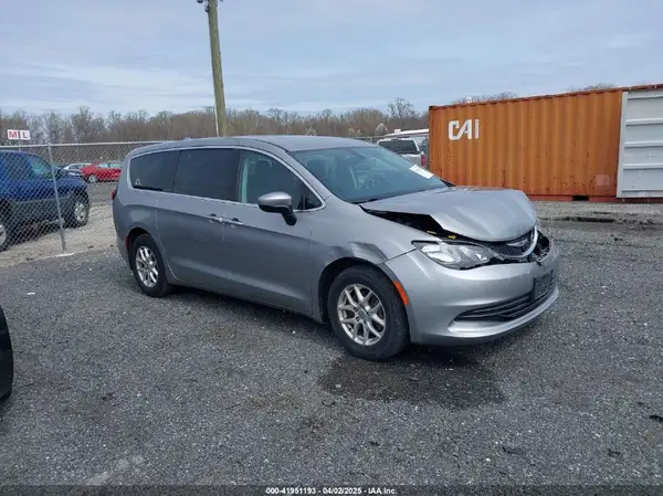 2C4RC1DG2HR708960 2017 CHRYSLER PACIFICA - Image 1