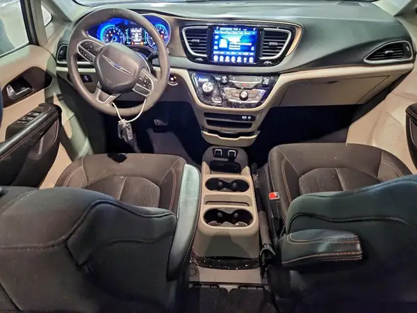 2C4RC1DG2HR833232 2017 CHRYSLER PACIFICA - Image 8