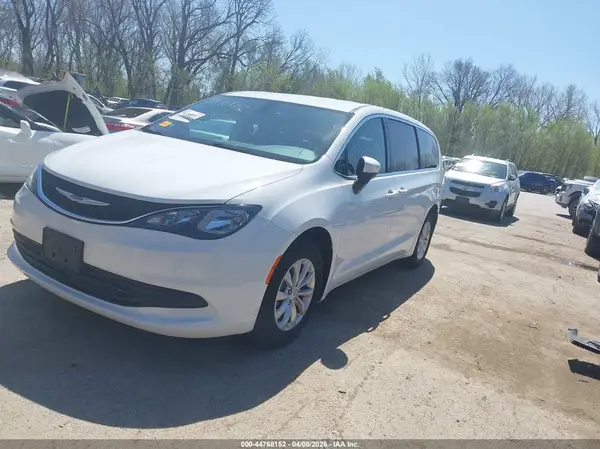 2C4RC1DG2HR835627 2017 CHRYSLER PACIFICA - Image 2
