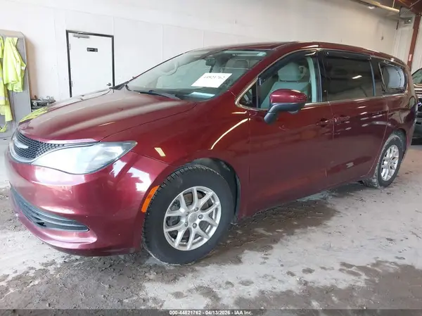 2C4RC1DG2JR148668 2018 CHRYSLER PACIFICA - Image 2