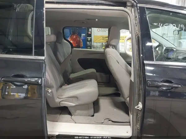 2C4RC1DG2JR148704 2018 CHRYSLER PACIFICA - Image 8