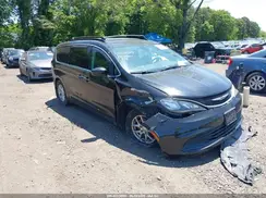2C4RC1DG3HR517368 2017 CHRYSLER PACIFICA